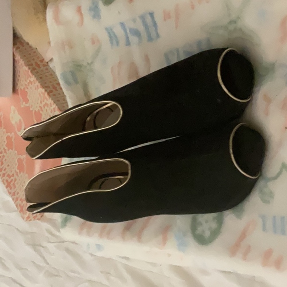 Jessica Simpson black suede booties with peep toe. Size 8